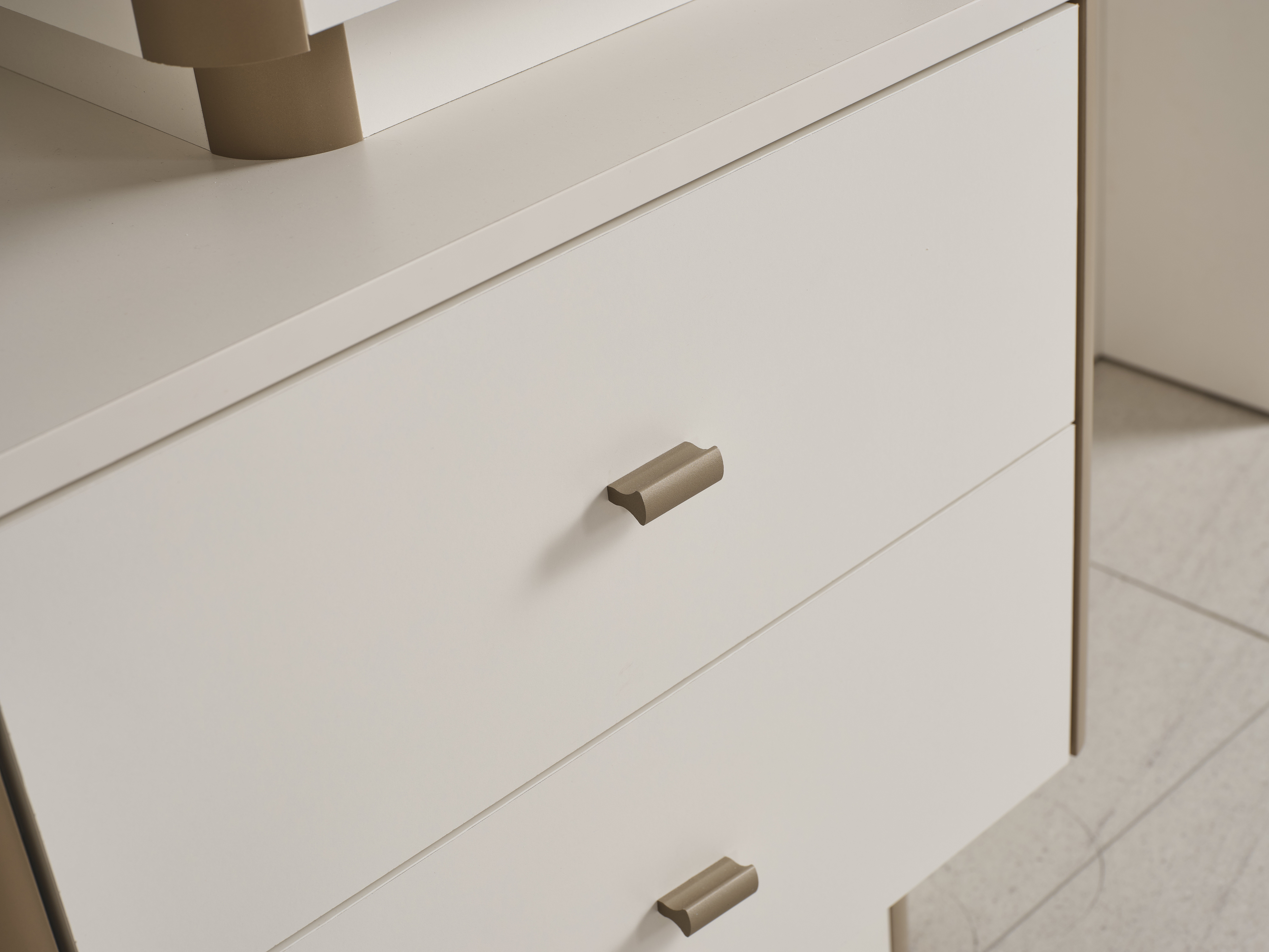 nek-28088-copy-jpg