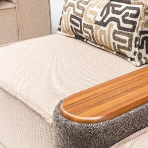 300-300-_0000s_0011_ruf-147-jpg